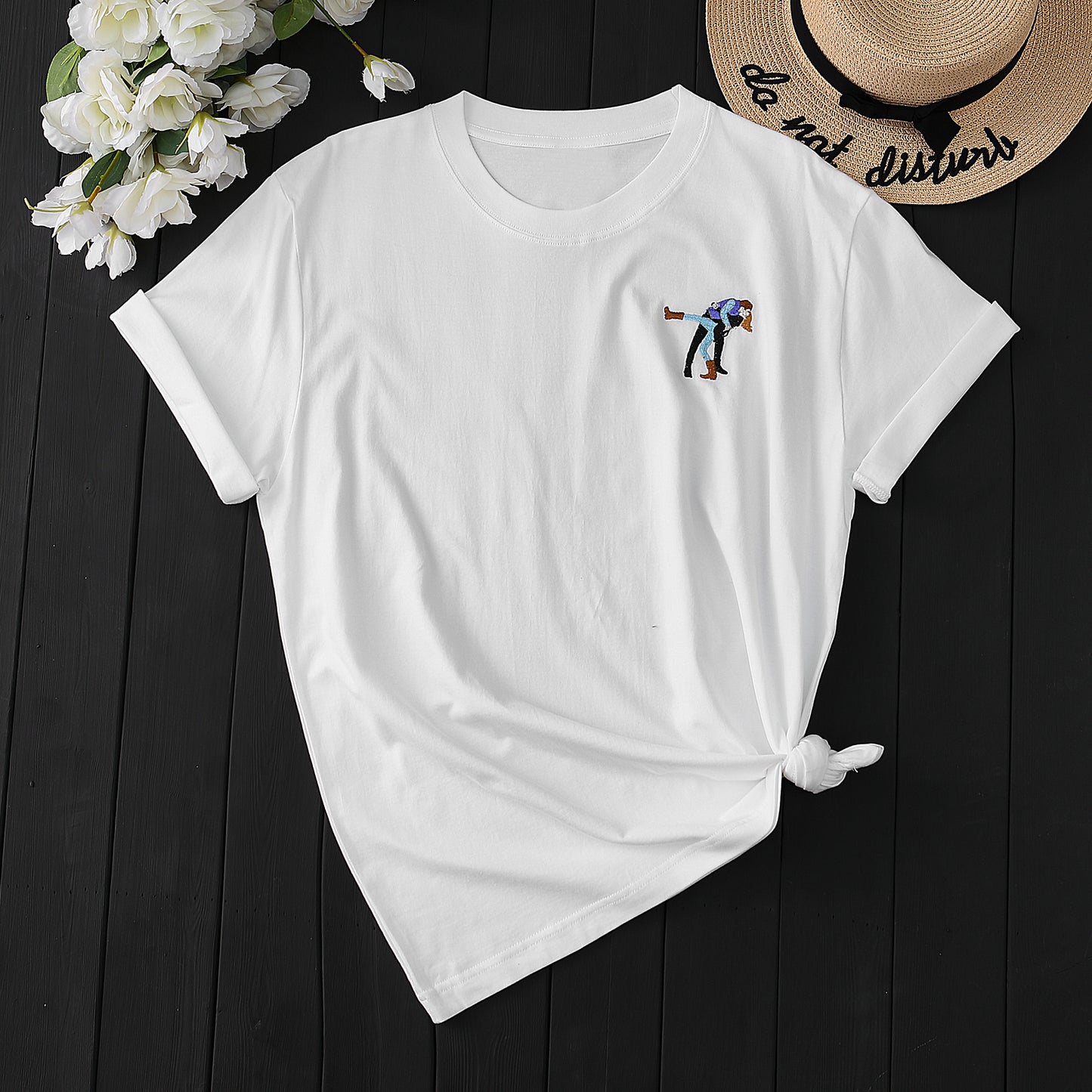 Custom Initials & Date Embroidery – A Timeless Gift for Couples in Love